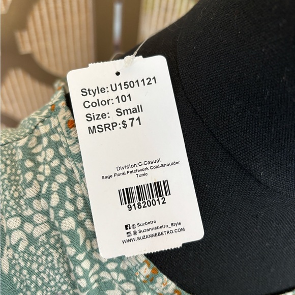 NWT | Suzanne Betro | Sage Floral Patchwork Cold-Shoulder Tunic | Small - Picture 6 of 8